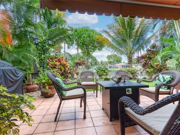 4123 Sapphire Bnd, Weston FL 33331