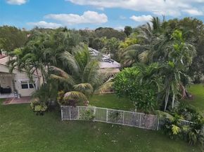 4123 Sapphire Bnd, Weston FL 33331