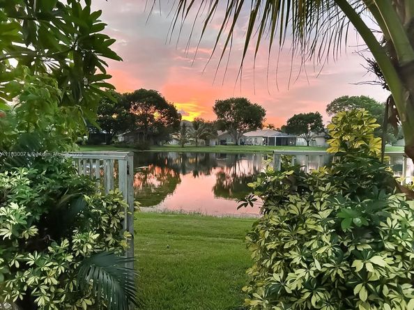 4123 Sapphire Bnd, Weston FL 33331