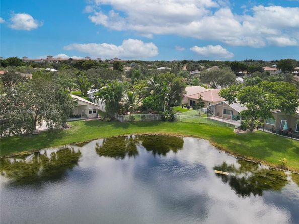 4123 Sapphire Bnd, Weston FL 33331