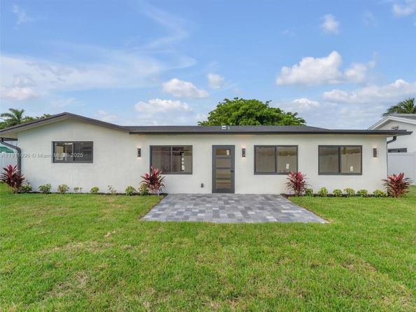 2120 NE 55th Ct, Fort Lauderdale FL 33308