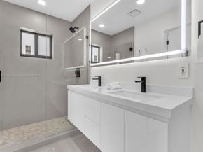 2120 NE 55th Ct, Fort Lauderdale FL 33308