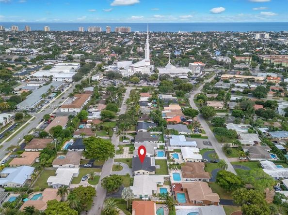 2120 NE 55th Ct, Fort Lauderdale FL 33308