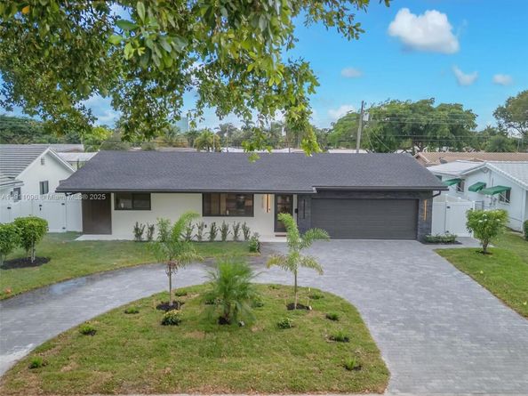 2120 NE 55th Ct, Fort Lauderdale FL 33308