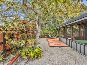 2350 Elm Ct, Pembroke Pines FL 33026
