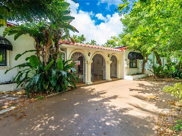 520 SW 22nd Rd, Miami FL 33129