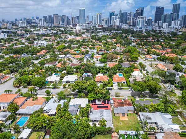 520 SW 22nd Rd, Miami FL 33129