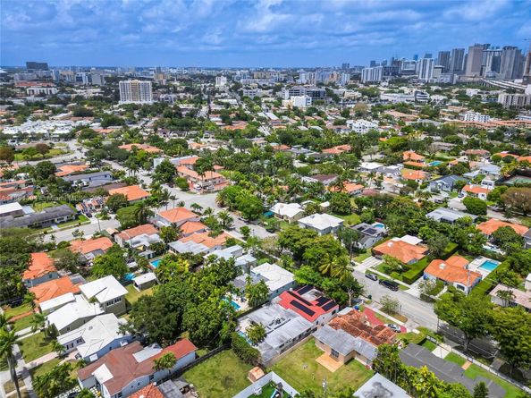 520 SW 22nd Rd, Miami FL 33129