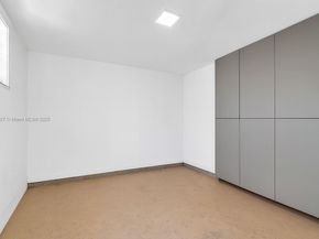 5129 E 8th Ct, Hialeah FL 33013