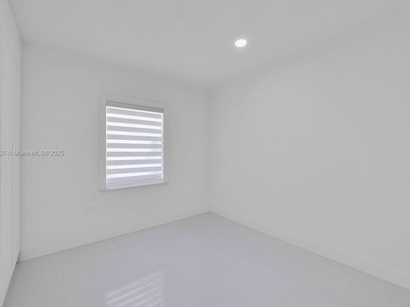 5129 E 8th Ct, Hialeah FL 33013
