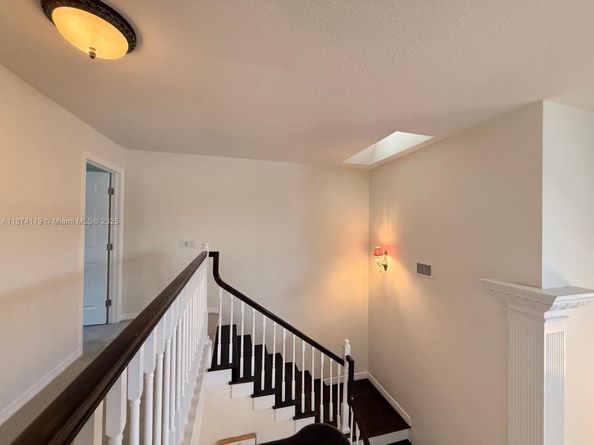 30 Windsor Ln, Palm Beach Gardens FL 33418