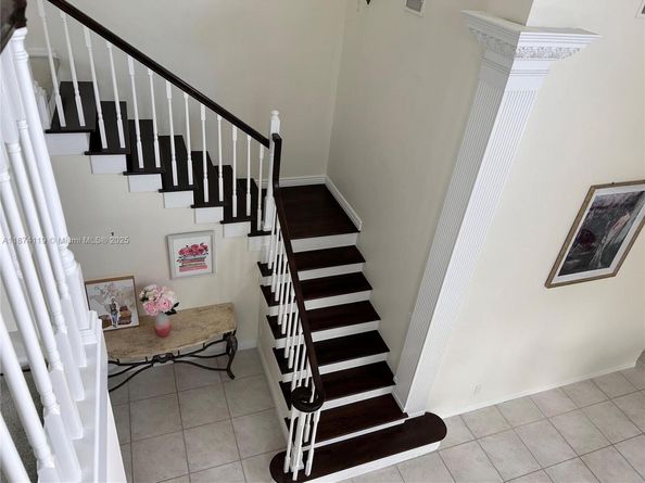 30 Windsor Ln, Palm Beach Gardens FL 33418