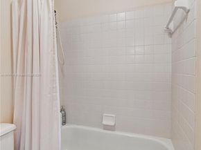 30 Windsor Ln, Palm Beach Gardens FL 33418