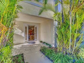 30 Windsor Ln, Palm Beach Gardens FL 33418