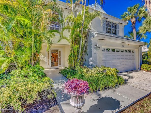 30 Windsor Ln, Palm Beach Gardens FL 33418