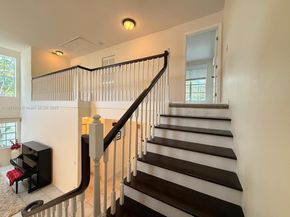 30 Windsor Ln, Palm Beach Gardens FL 33418