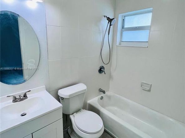 3630 NW 194th Ter, Miami Gardens FL 33056