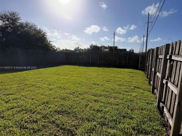 3630 NW 194th Ter, Miami Gardens FL 33056