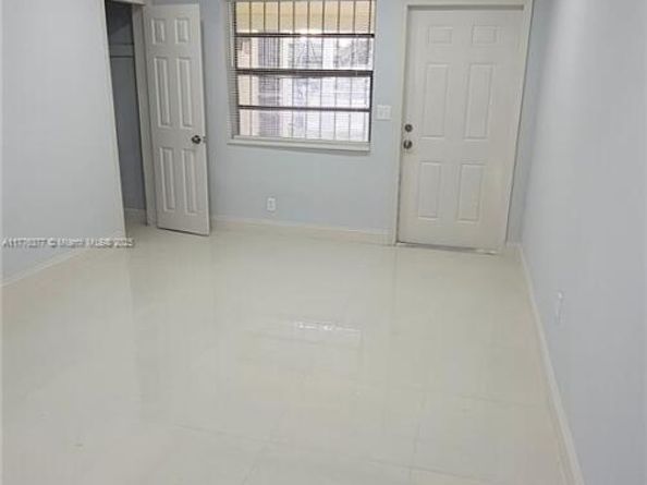 11275 NW 17th Ave, Miami FL 33167