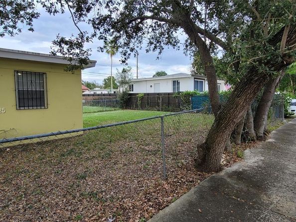 11275 NW 17th Ave, Miami FL 33167