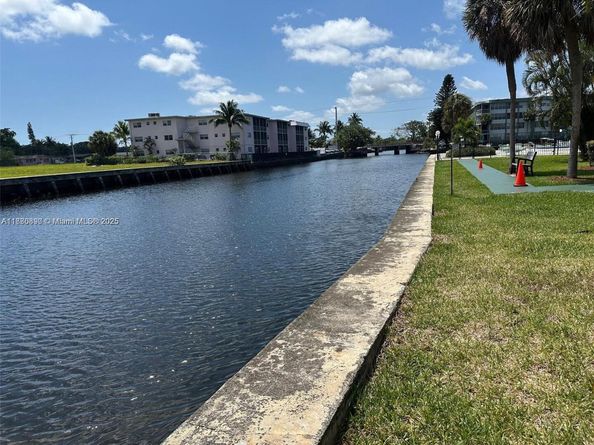 2731 Taft St 106, Hollywood FL 33020