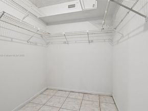 2981 N Nob Hill Rd 108, Sunrise FL 33322