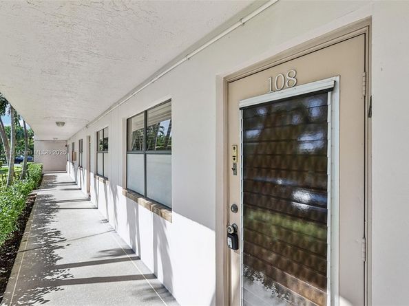 2981 N Nob Hill Rd 108, Sunrise FL 33322