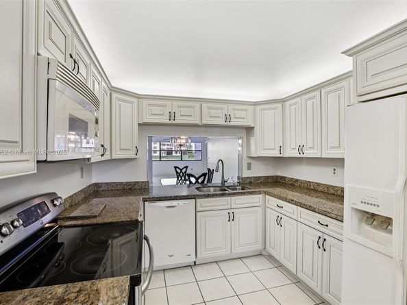 2981 N Nob Hill Rd 108, Sunrise FL 33322