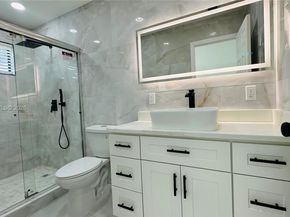 40 NW 125th St, North Miami FL 33168