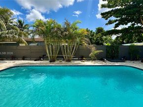 40 NW 125th St, North Miami FL 33168