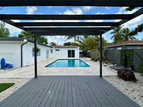 40 NW 125th St, North Miami FL 33168