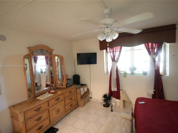 3001 NW 46th Ave 102, Lauderdale Lakes FL 33313