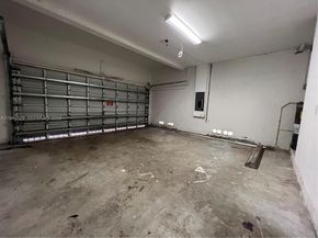 3334 NE 3rd Dr, Homestead FL 33033