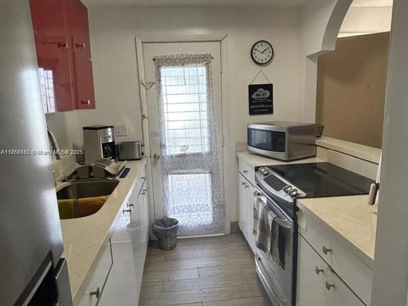 16900 NE 14th Ave 209, Miami FL 33162