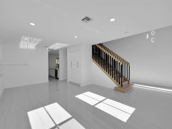 1170 Chenille Cir, Weston FL 33327