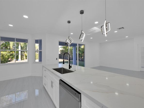 1170 Chenille Cir, Weston FL 33327