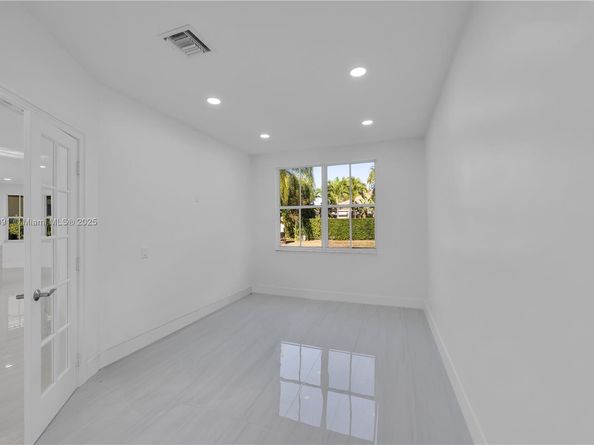 1170 Chenille Cir, Weston FL 33327