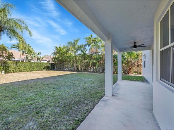 1170 Chenille Cir, Weston FL 33327