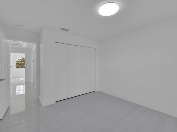 1170 Chenille Cir, Weston FL 33327