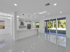 1170 Chenille Cir, Weston FL 33327