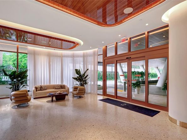 2655 S Bayshore Dr 1401, Miami FL 33133