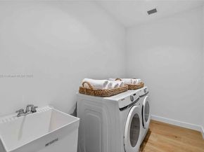 2655 S Bayshore Dr 1401, Miami FL 33133
