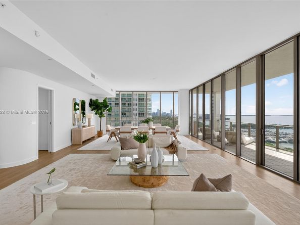 2655 S Bayshore Dr 1401, Miami FL 33133