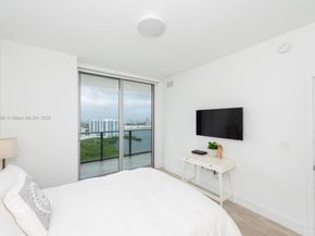 16385 Biscayne Blvd 2904, North Miami Beach FL 33160