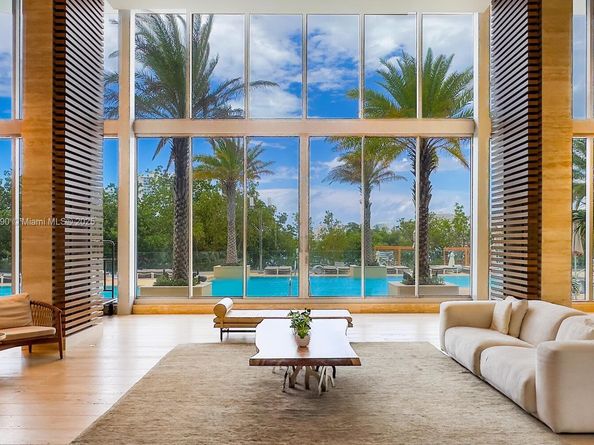 16385 Biscayne Blvd 2904, North Miami Beach FL 33160