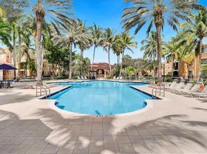 7910 N Nob Hill Rd 105, Tamarac FL 33321