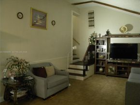 7527 SW 7th Ct, North Lauderdale FL 33068