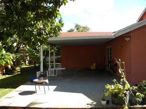 7527 SW 7th Ct, North Lauderdale FL 33068