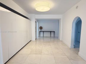 5835 La Gorce Dr, Miami Beach FL 33140