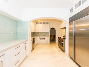 5835 La Gorce Dr, Miami Beach FL 33140